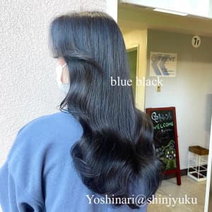 Wワット新宿店担当ヨシナリ＊blue black