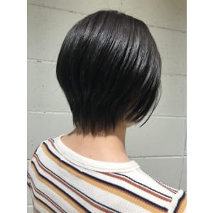 ショートボブ