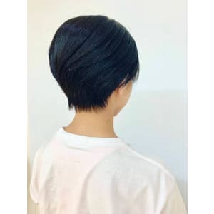 黒髪/耳掛け/ショート/小顔/グラデーション/丸み/30代 - QUALIS 上福岡店【クオリスカミフクオカテン】掲載中