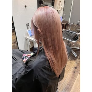 シアーピンク・ブリーチストレートロング