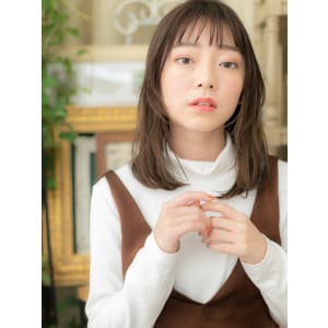 シースルーバング小顔前下がりウルフレイヤー　オン眉
