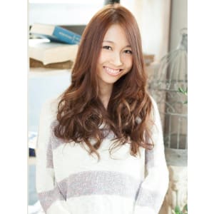 大人ロングパーマスタイル