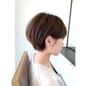 【sheta表参道】カットでつくる横顔美人小顔ショート