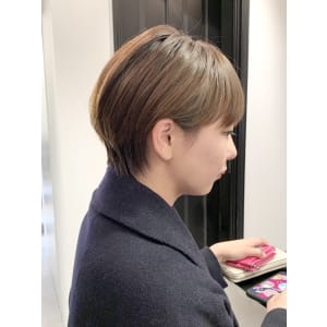 【sheta表参道】カットでつくる横顔美人小顔ショート