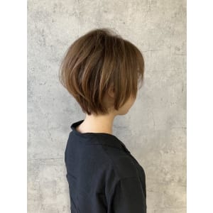Blossom《髪質改善/縮毛矯正/ケアブリーチ/艶カラー》