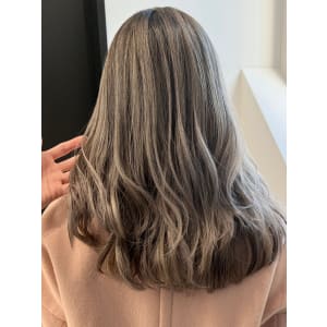 前髪/くびれ/イヤリングカラー/イメチェン/ラベンダーカラー - Ease by amble luxe 北千住【イース バイ アンブル リュクス キタセンジュ】掲載中