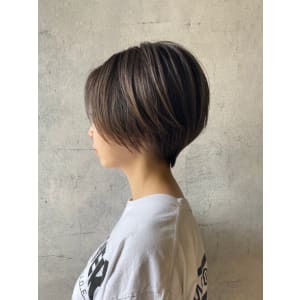 Blossom《髪質改善/縮毛矯正/ケアブリーチ/艶カラー》