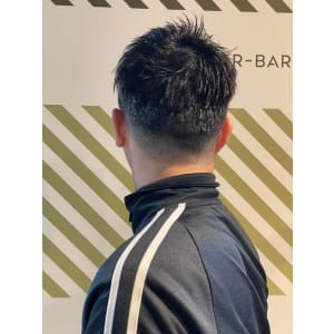 大人の刈り上げスタイル【BARBER-BAR】 - バーバーバー赤羽【バーバーバーアカバネ】掲載中