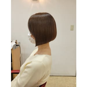前下がりボブ