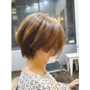 白髪ぼかし・ショートボブ・恵比寿・大人女性