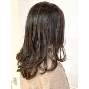 レイヤーカット/ワンカール/デジパ/ロング/前上がり/30代 - QUALIS 上福岡店【クオリスカミフクオカテン】掲載中