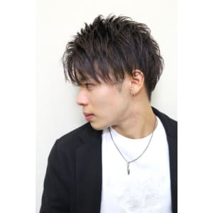 無造作ツーブロックアップバングショート 