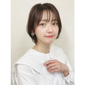 【小顔見え】ひし形シンプルショートボブ