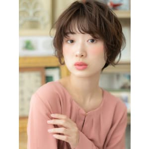 くすみカラーくせ毛風前下がりマッシュボブ　暖色系カラー
