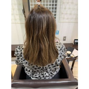 美髪イルミナリタッチカラー