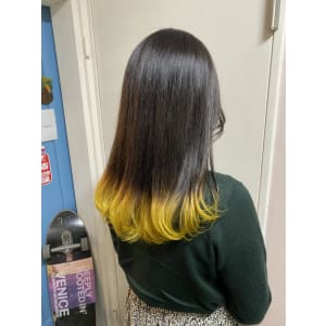 yellow × 裾カラー