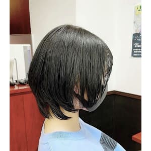 ショートレイヤー - Hair ＆ Esthetic salon Thyme【ヘアーアンドエステティックサロンタイム】掲載中
