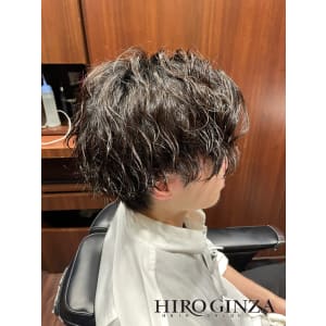 センターパートスパイラルパーマ