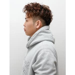 スパイラルパーマ - @110 BARBER SHOP 博多店【ワンワンオー バーバー ショップ ハカタテン】掲載中