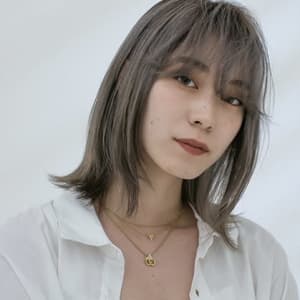 ハイトーン_グレージュ_ボブ