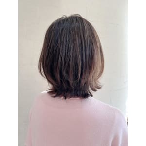 春グレージュ　くびれヘア