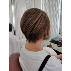 グラデーションショートボブ/ショート/小顔/前下がり/丸み/ - QUALIS 上福岡店【クオリスカミフクオカテン】掲載中