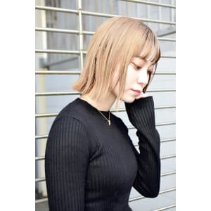 切りっぱなしボブ×ハイトーン【miel hair新宿】