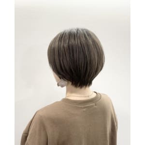 シルキーベージュ/小顔補正立体カット/ヌーディーベージュ - latte atelier【ラテ アトリエ】掲載中