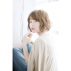 20代30代40代　質感で飾る透け感ボブ【守山】