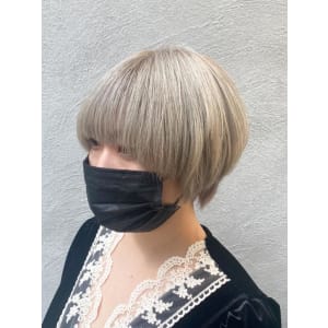 【BONDnariのサロンスタイル】ホワイティーベージュ