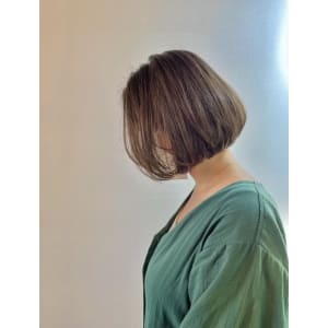 * Miik.*　グラデーションボブ
