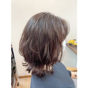 ミディアム×外ハネ - gift hair salon【ギフト】掲載中