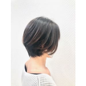 白髪染め/グラデーション/ショート/小顔/30代40代50代 - QUALIS 上福岡店【クオリスカミフクオカテン】掲載中