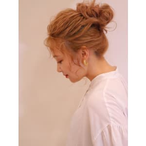 #オレンジカラー#お団子アレンジ#クルクルパーマ