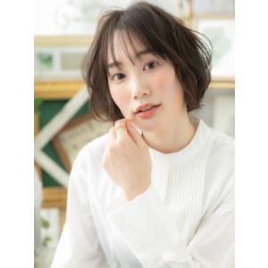 シースルーバング小顔くせ毛風マッシュボブ　ナチュラルアッシュ