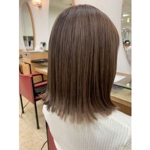 外ハネボブ×ヌーディベージュ