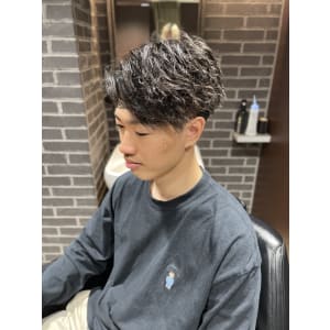 ツイストパーマスタイル - HIROGINZA東京駅八重洲口店【ヒロギンザトウキョウエキヤエスグチテン】掲載中