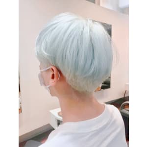 ホワイトヘア - FEELS【フィールズ】掲載中