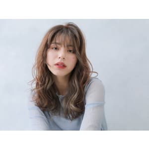 ニュアンスカラー 大人かわいい ふわミディ ベージュカラー 