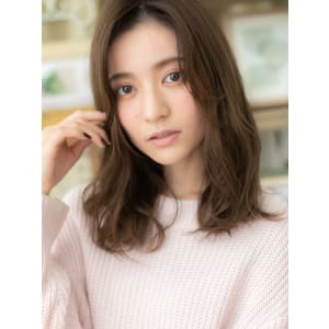 ナチュラルアッシュ小顔抜け感センターパート ニュアンスカラー - COVER HAIR bliss 大宮西口店【カバー ヘア ブリス】【カバー ヘア ブリス オオミヤニシグチテン】掲載中