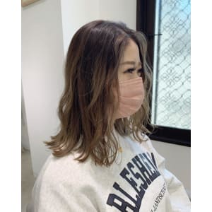 YOKE グレーベージュ グラデーション ブリーチ 