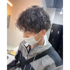 メンズパーマ☆ツイストパーマ??ゆるめスパイラルパーマ