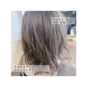 W-ワット-新宿店 担当田辺　ホワイティーグレージュ