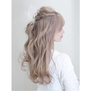 ホワイトベージュ - jewel box 西梅田~私のトリートメント~【ジュエルボックスニシウメダ】掲載中