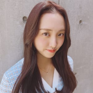 韓国　くびれヘア　顔まわりレイヤー