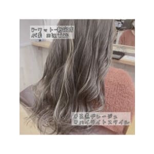 【W-ワット-新宿店たなべ 】ハイライトグレージュ