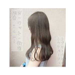 【W-ワット-新宿店 yumi】ラテベージュ