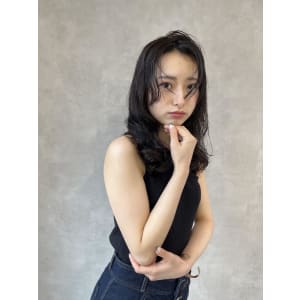 miu＆岩本康太　フェイスレイヤーで色っぽ大人ヘア
