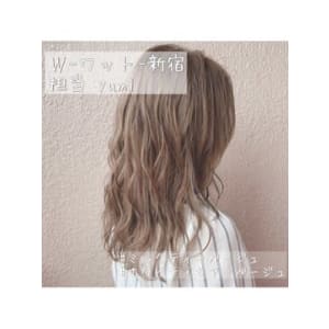 【W-ワット-新宿店 yumi】ハイライト ラテベージュ