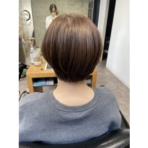 くびれショート/小顔効果/大人可愛い